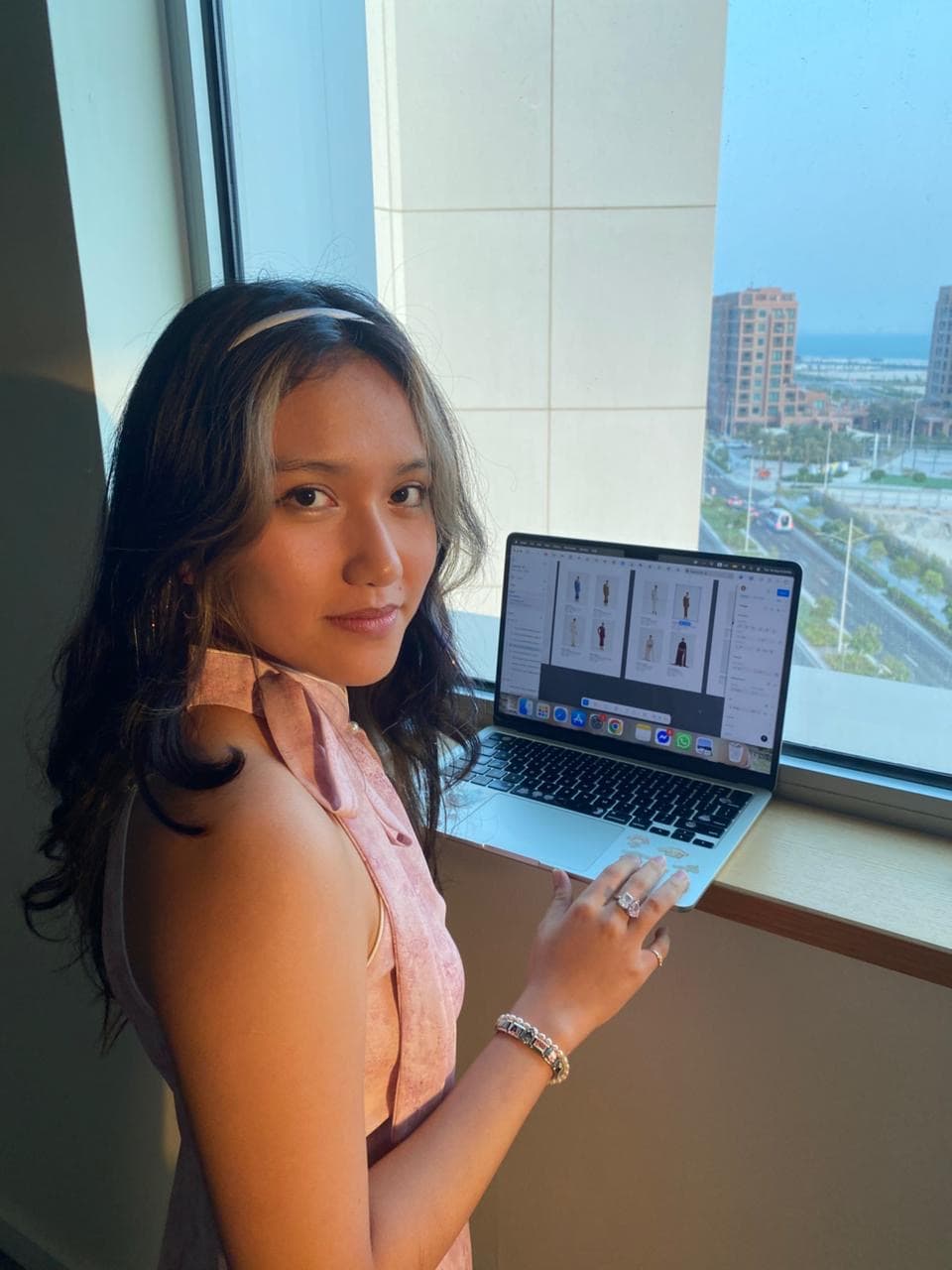 Aisha editing the NÓRA Label lookbook